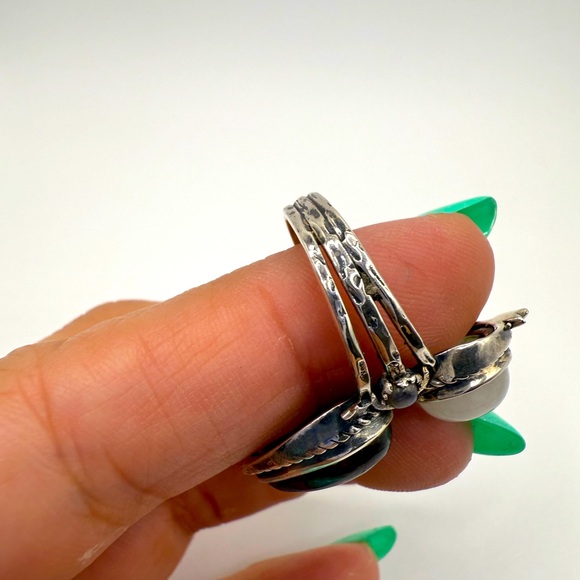 Labradorite and Moonstone Sterling Silver Ring - Picture 3 of 4